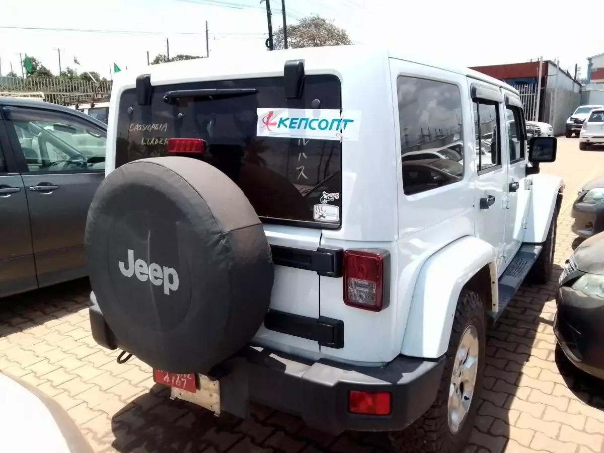 Jeep Wrangler   - 2014