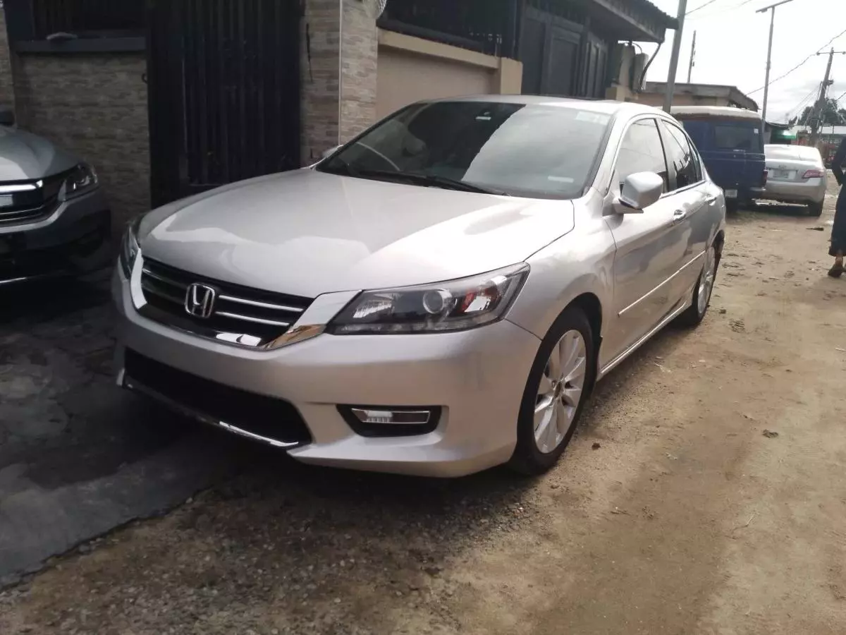 Honda Accord   - 2014