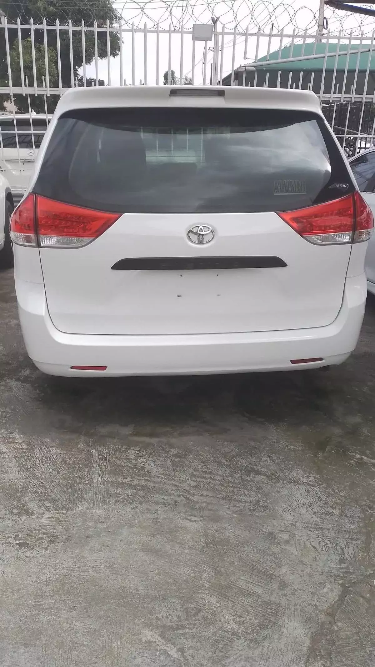 Toyota Sienna   - 2012