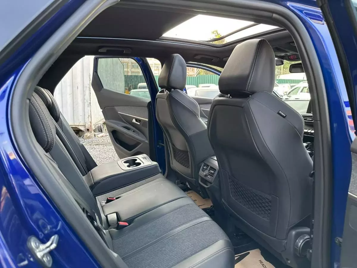 Peugeot 3008 - 2017