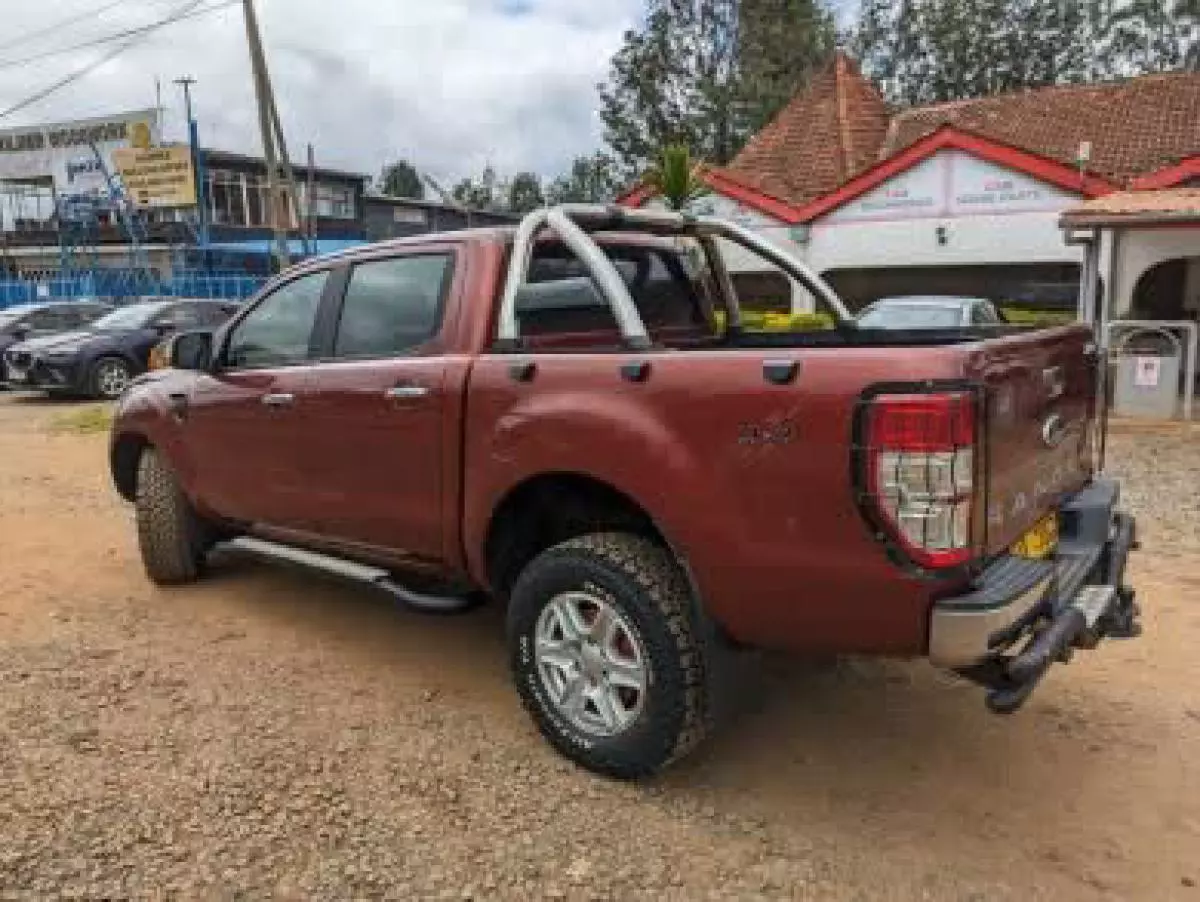 Ford Ranger   - 2013