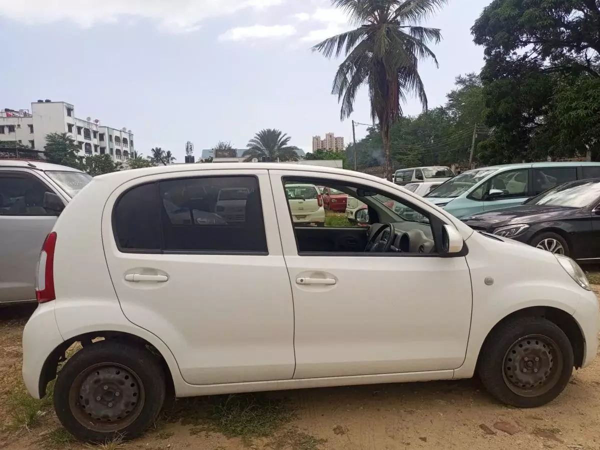 Toyota Passo - 2015
