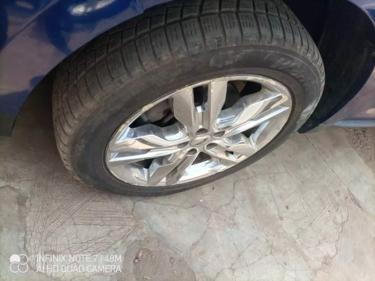 Ford Edge - 2011