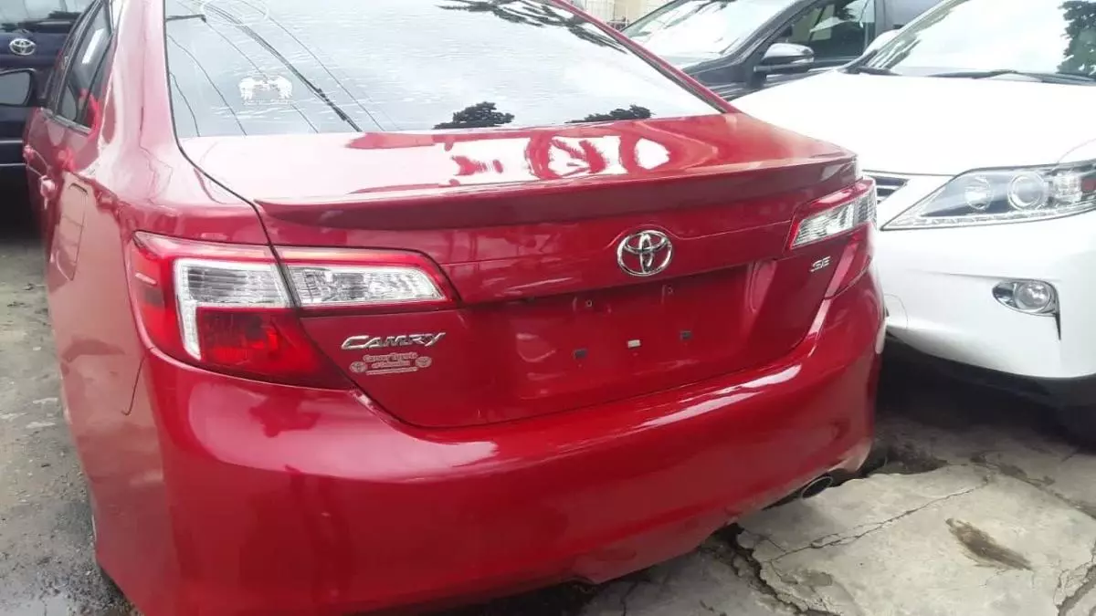 Toyota Camry - 2014
