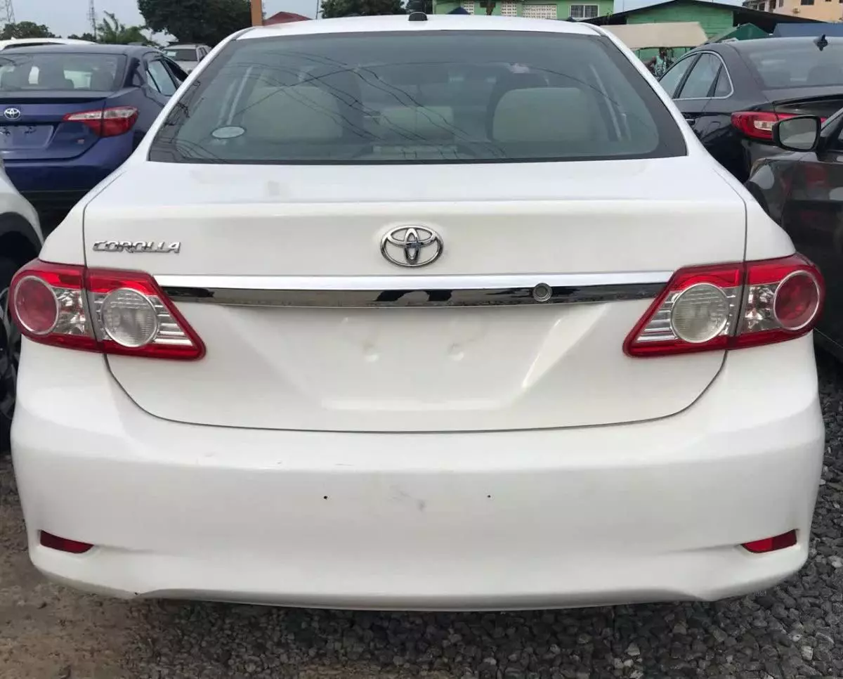 Toyota Corolla   - 2013