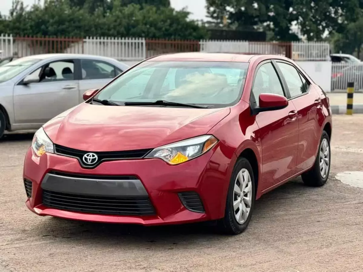 Toyota Corolla   - 2015