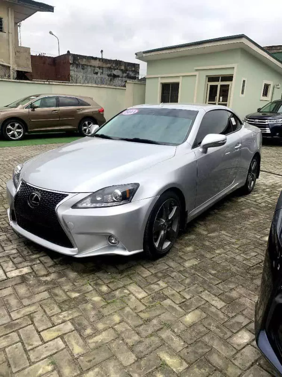 Lexus IS 250   - 2010