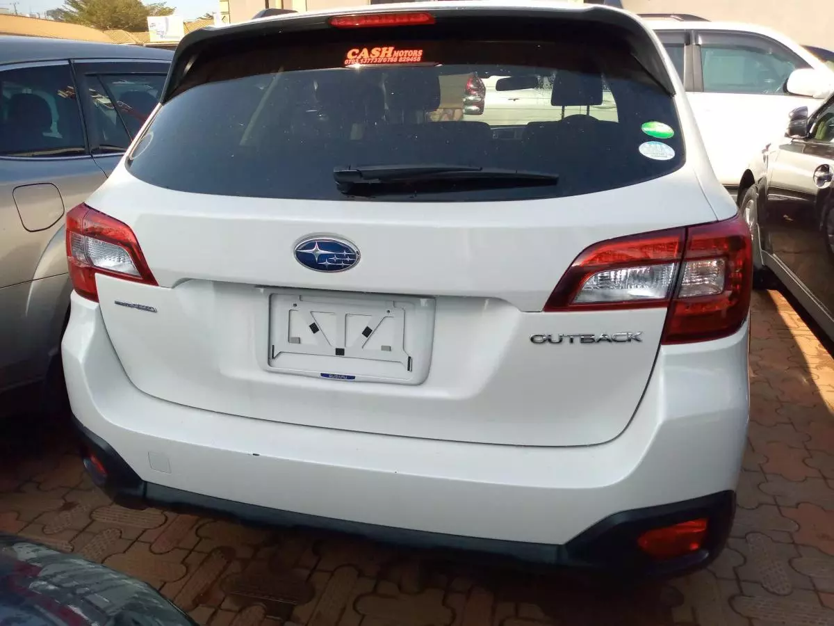 Subaru Outback   - 2014