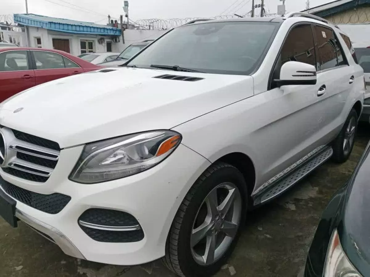 Mercedes-Benz GLE 350   - 2016