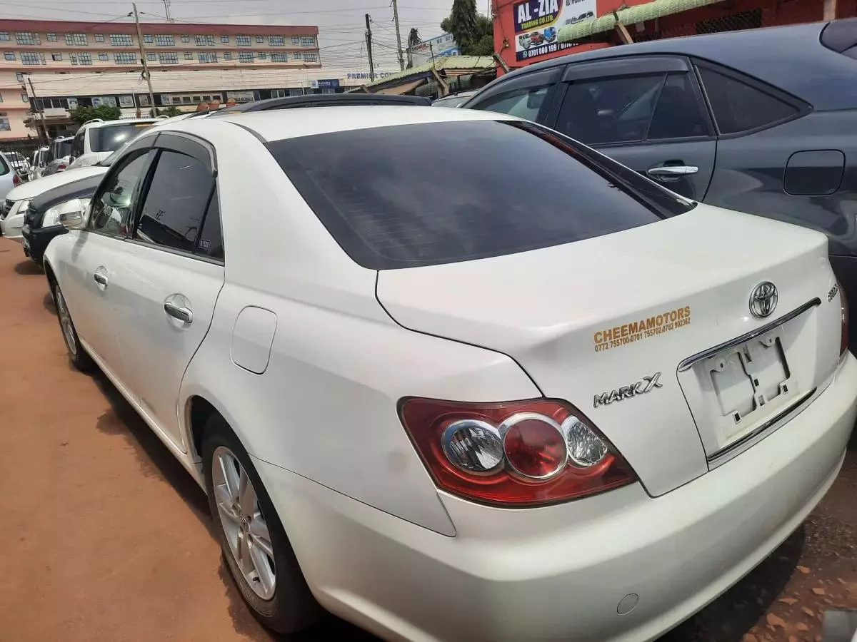 Toyota Mark X   - 2008