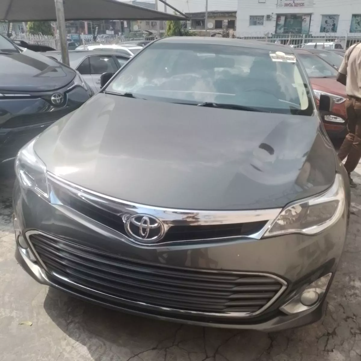 Toyota Avalon   - 2013