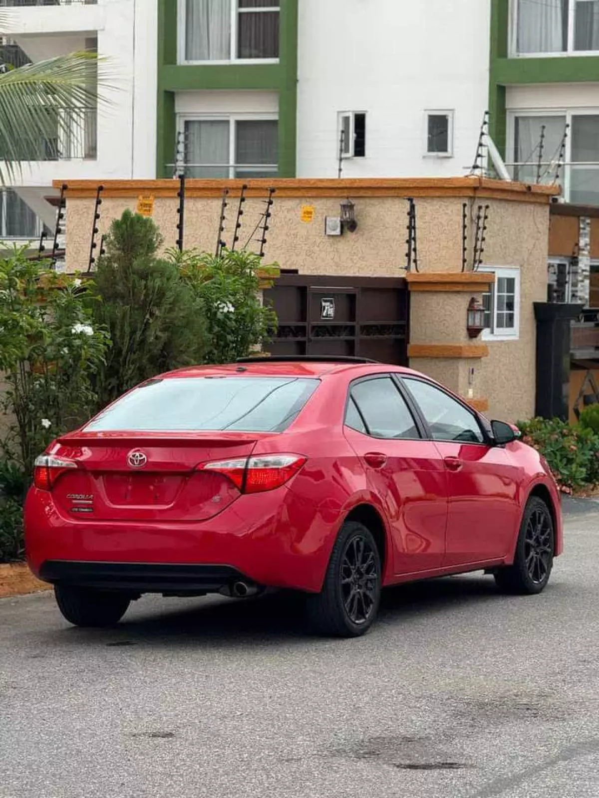 Toyota Corolla   - 2014