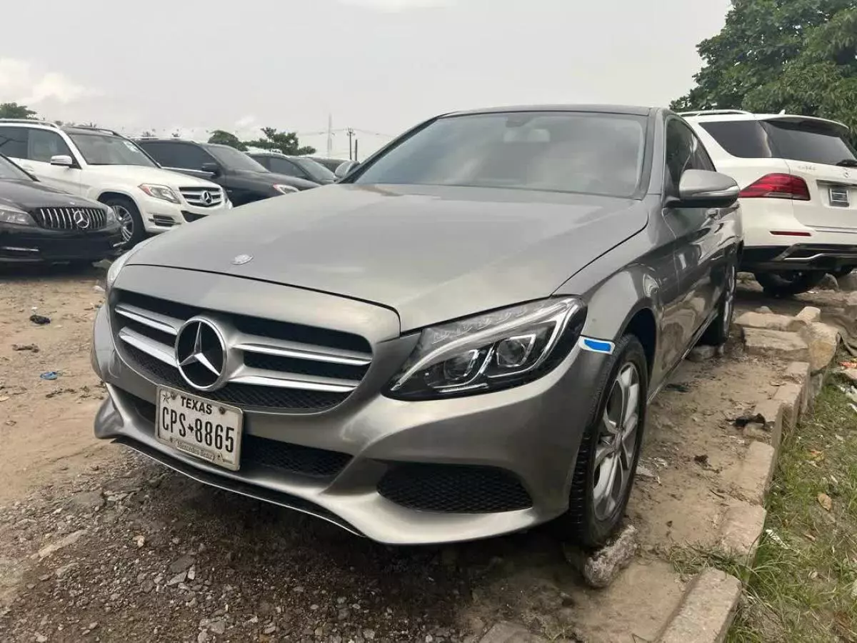 Mercedes-Benz C 300   - 2015