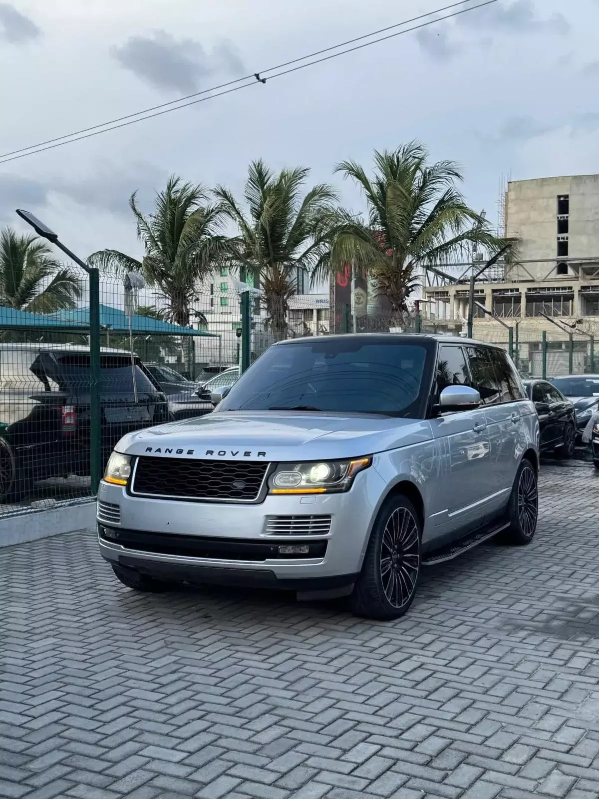 Land Rover Range Rover Autobiography   - 2013