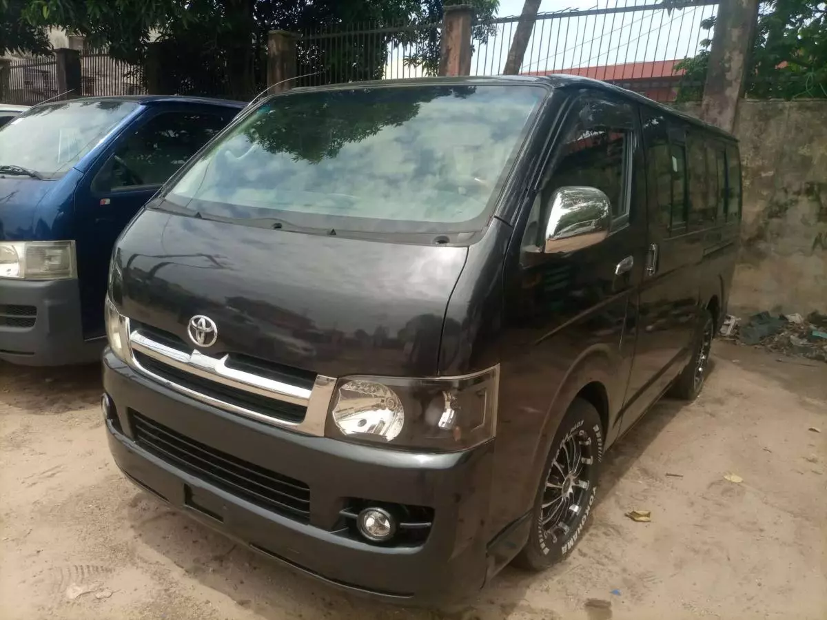 Toyota Hiace   - 2007