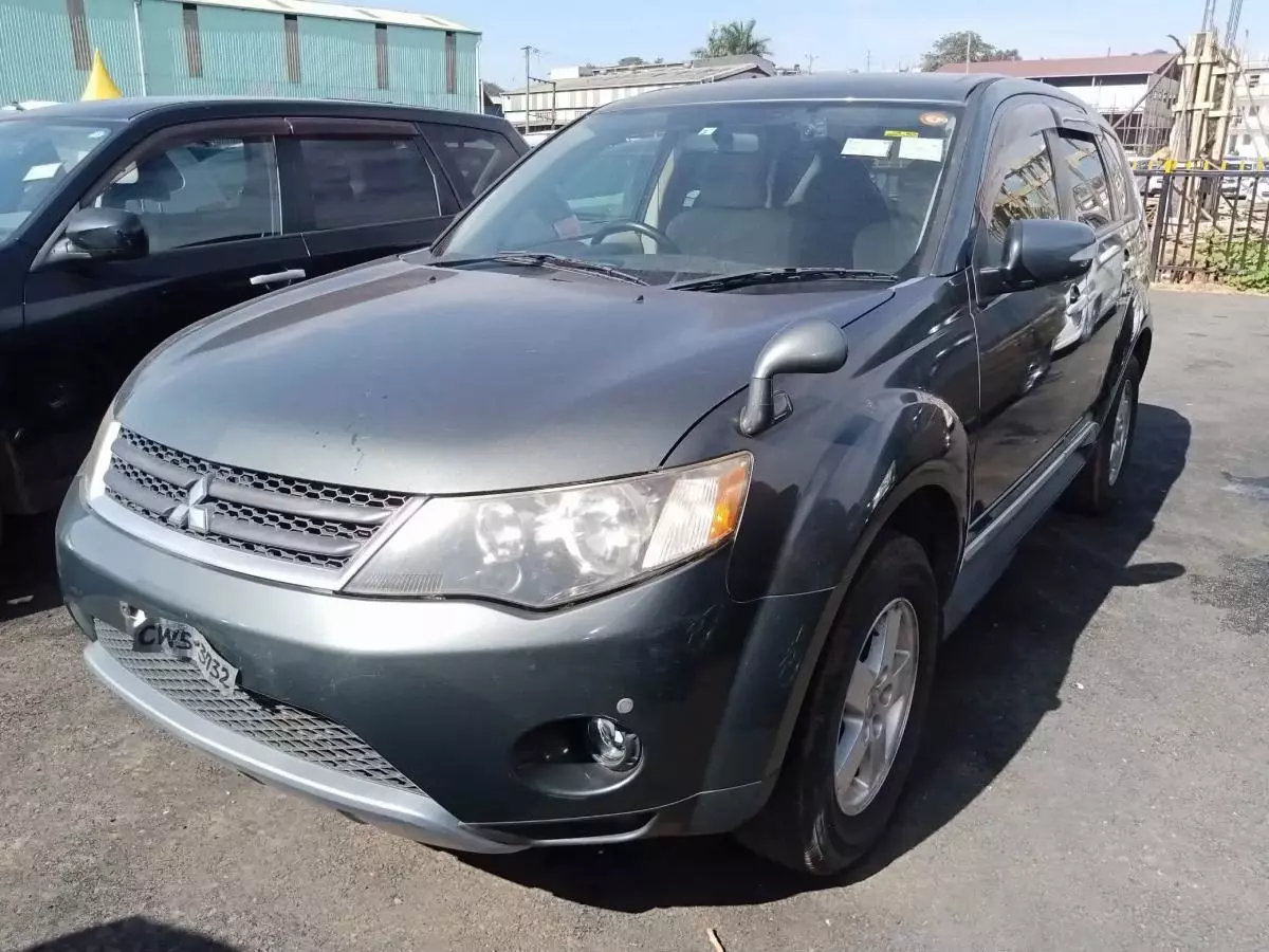 Mitsubishi OUTLANDER   - 2009