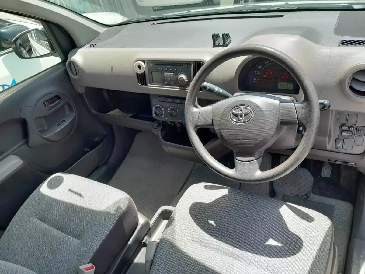 Toyota Passo - 2015