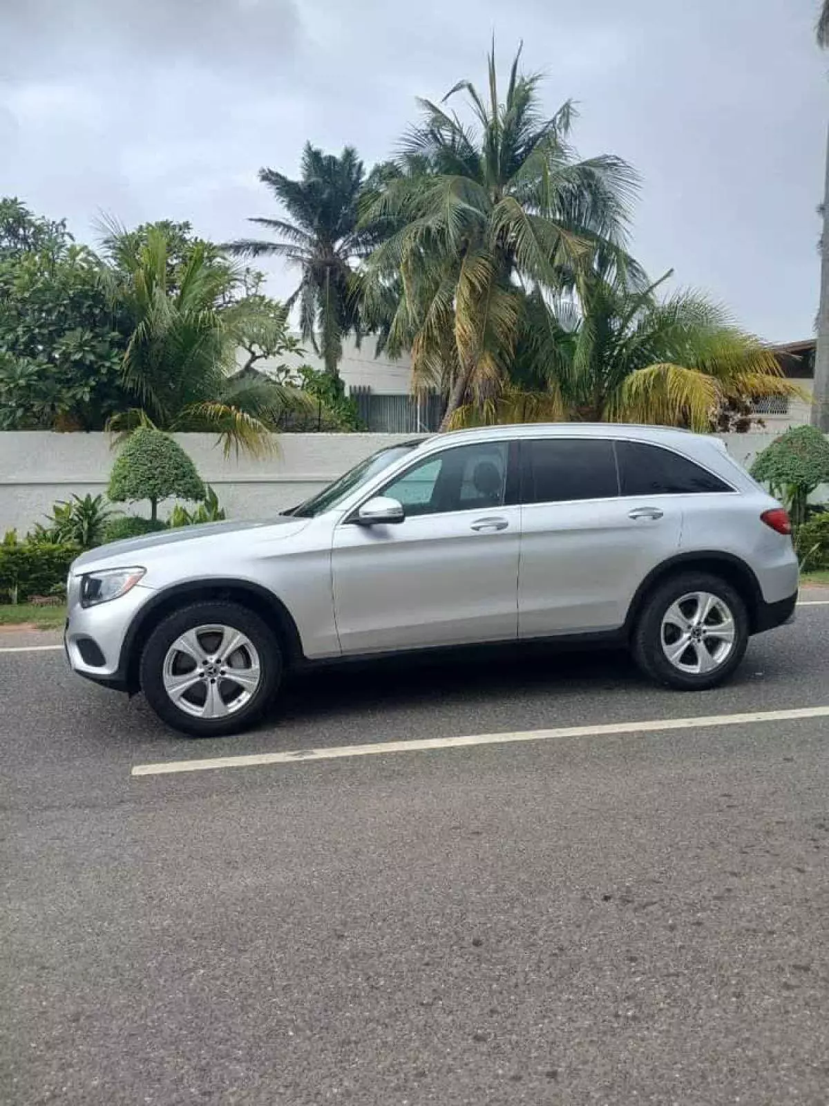 Mercedes-Benz GLC 300   - 2018