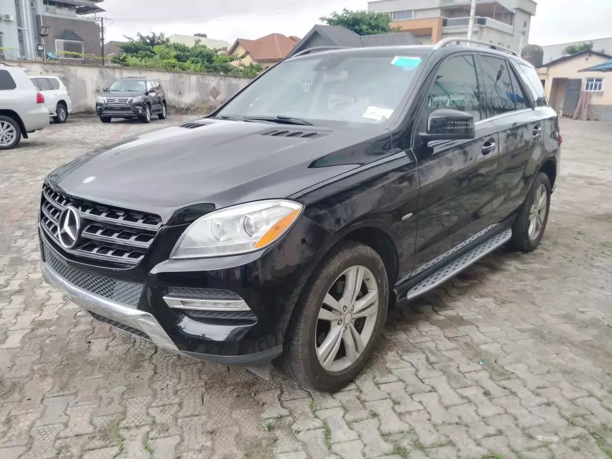 Mercedes-Benz ML 350   - 2012