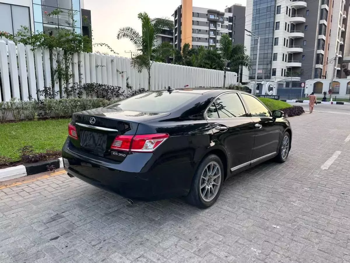 Lexus ES 350 - 2012
