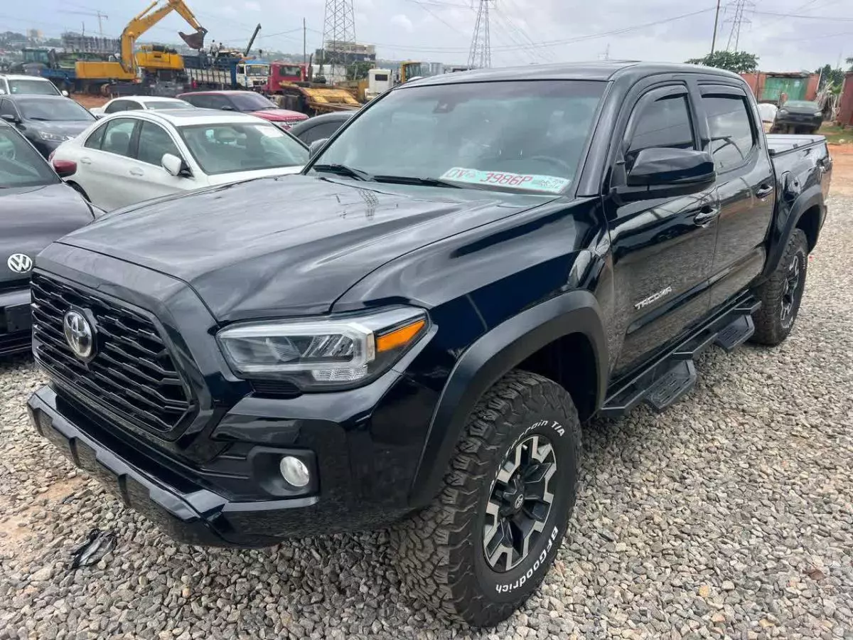 Toyota Tacoma   - 2021