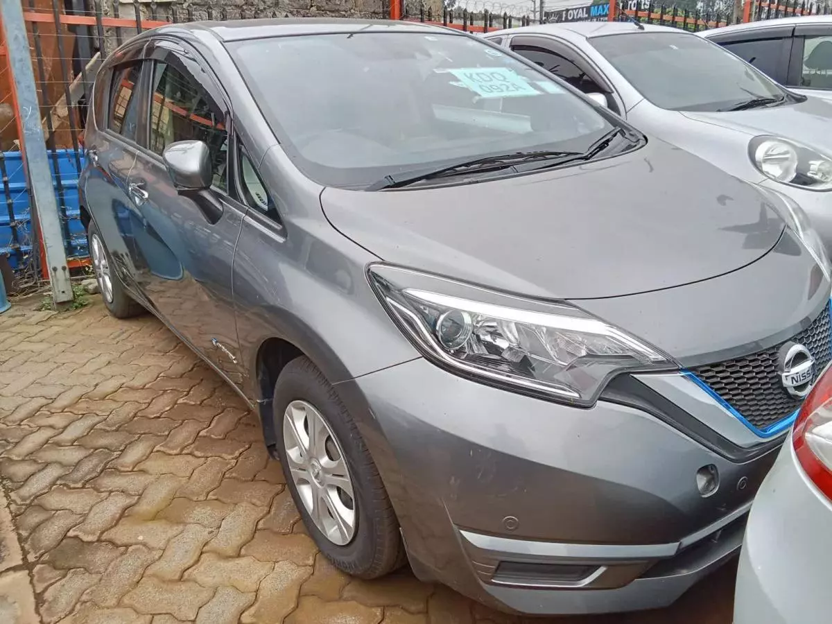 Nissan Note Hybrid E-Power   - 2017