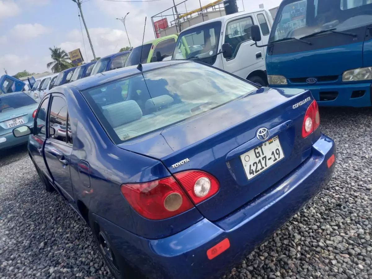 Toyota Corolla - 2012
