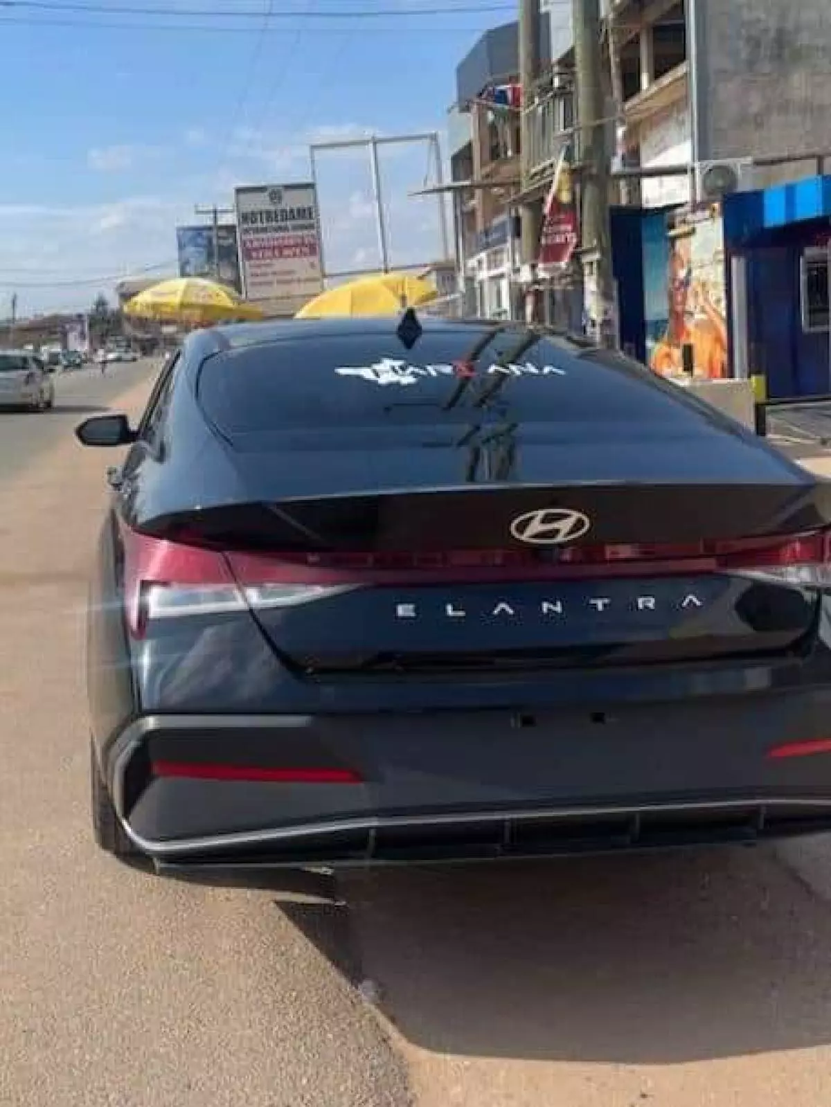 Hyundai Elantra   - 2024