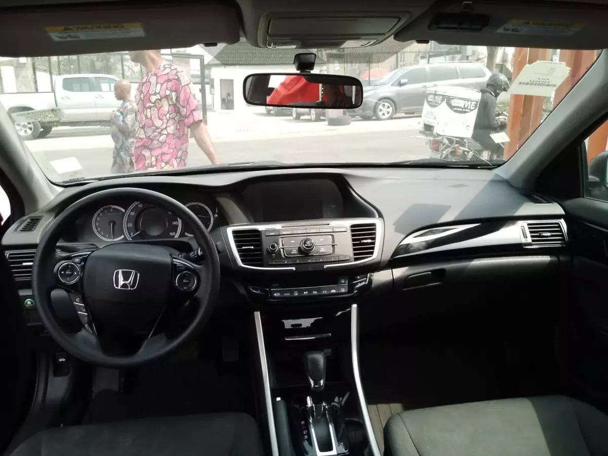 Honda Accord   - 2015