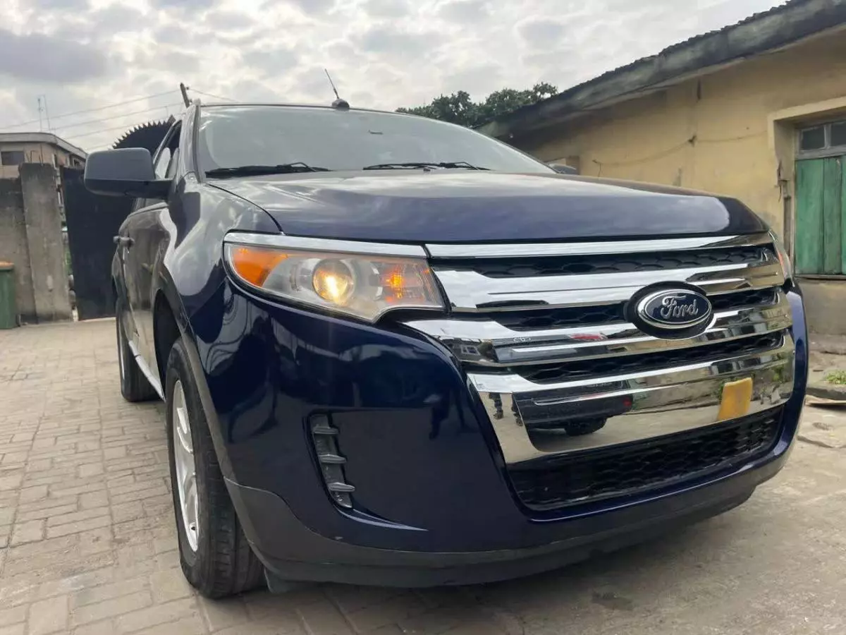 Ford Edge 3.5L    - 2011