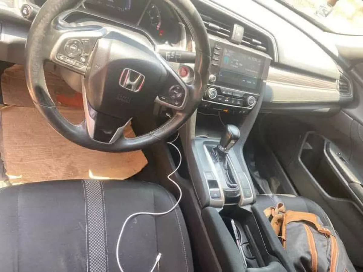 Honda Civic   - 2019