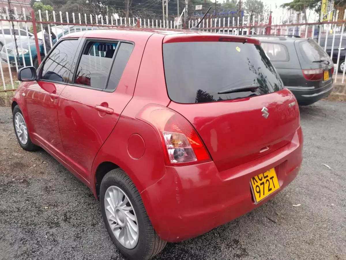 SUZUKI Swift GLX - 2008