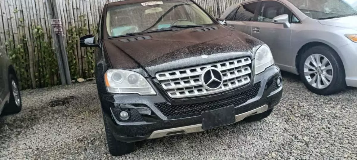 Mercedes-Benz ML 350   - 2010