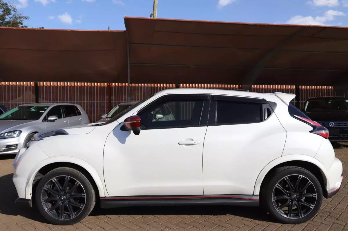 Nissan Juke   - 2016