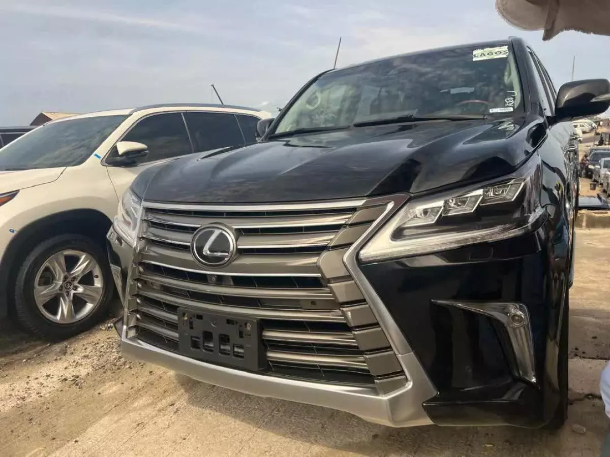 Lexus LX 570   - 2014