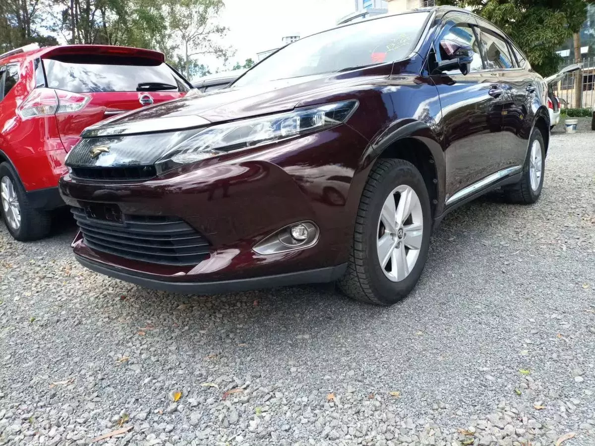 Toyota Harrier - 2015