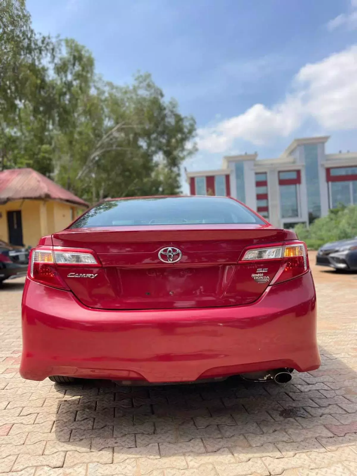 Toyota Camry   - 2013