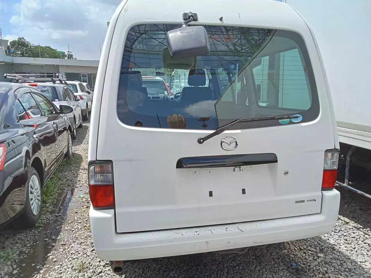 Mazda Bongo   - 2017