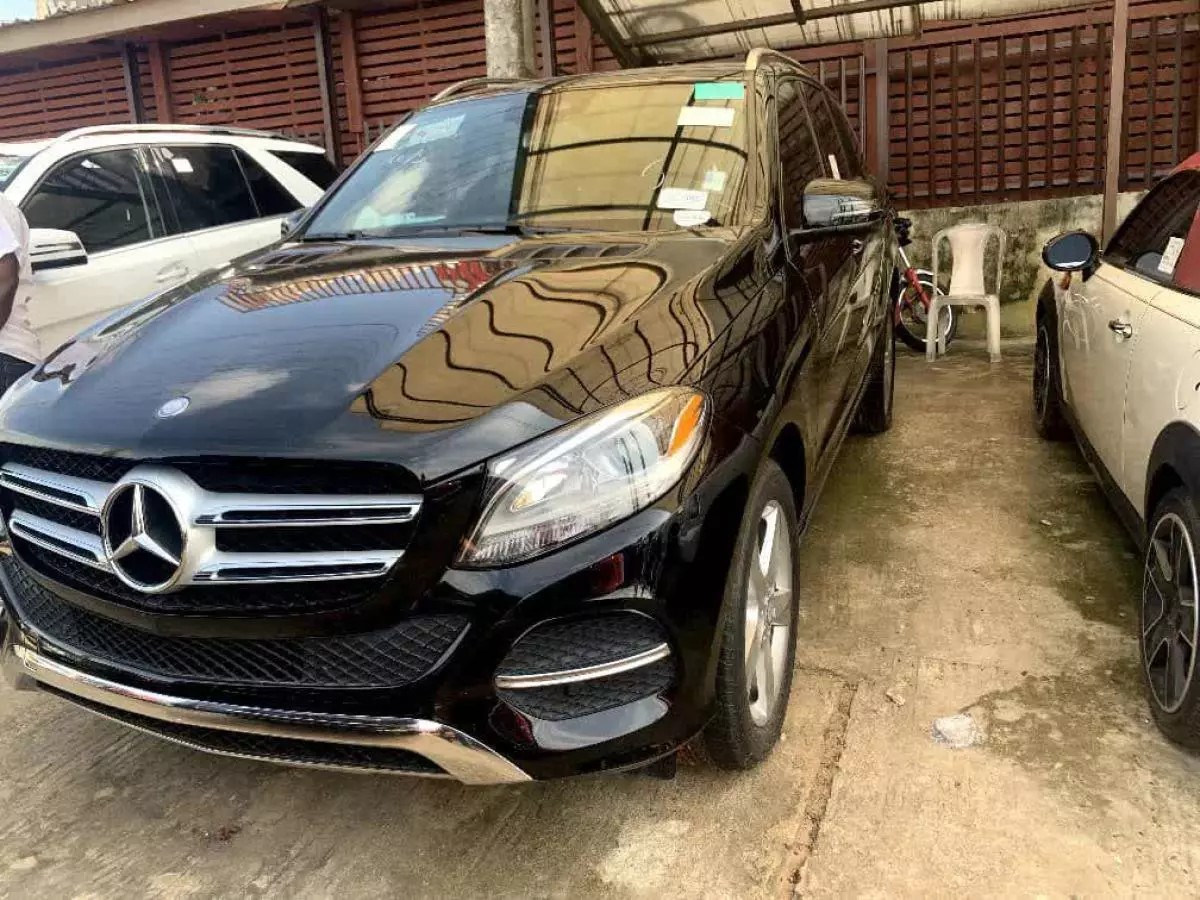 Mercedes-Benz GLE 350   - 2016