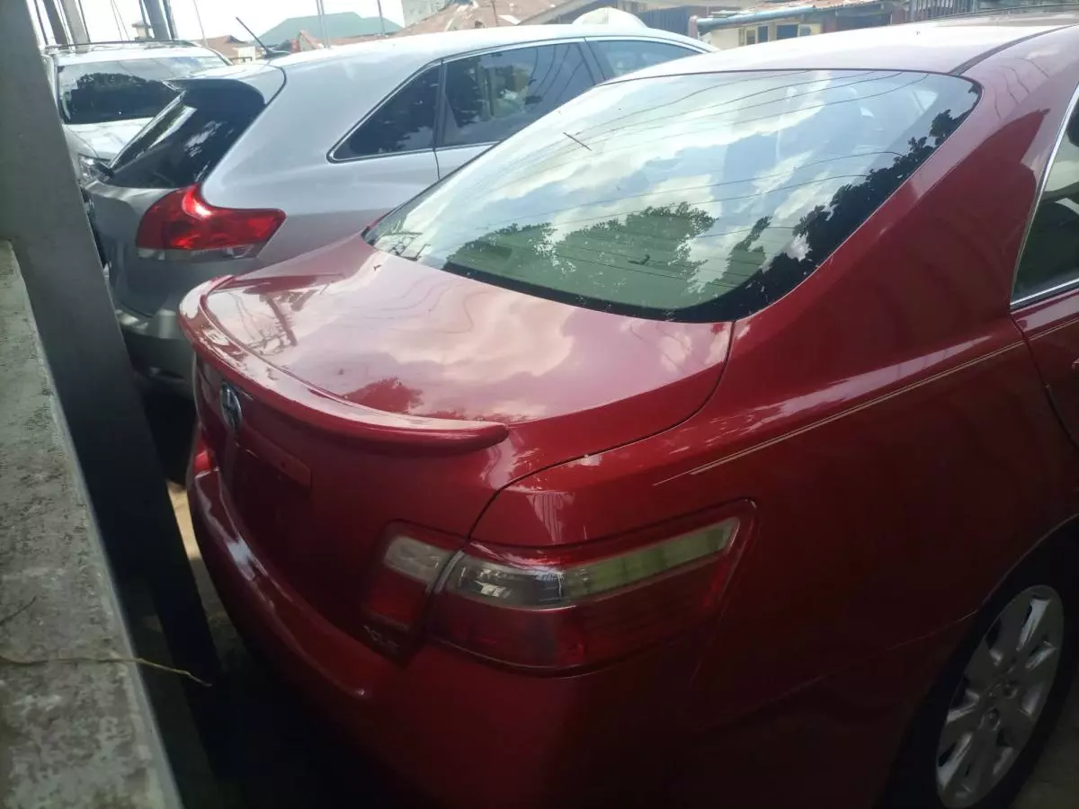 Toyota Camry - 2007