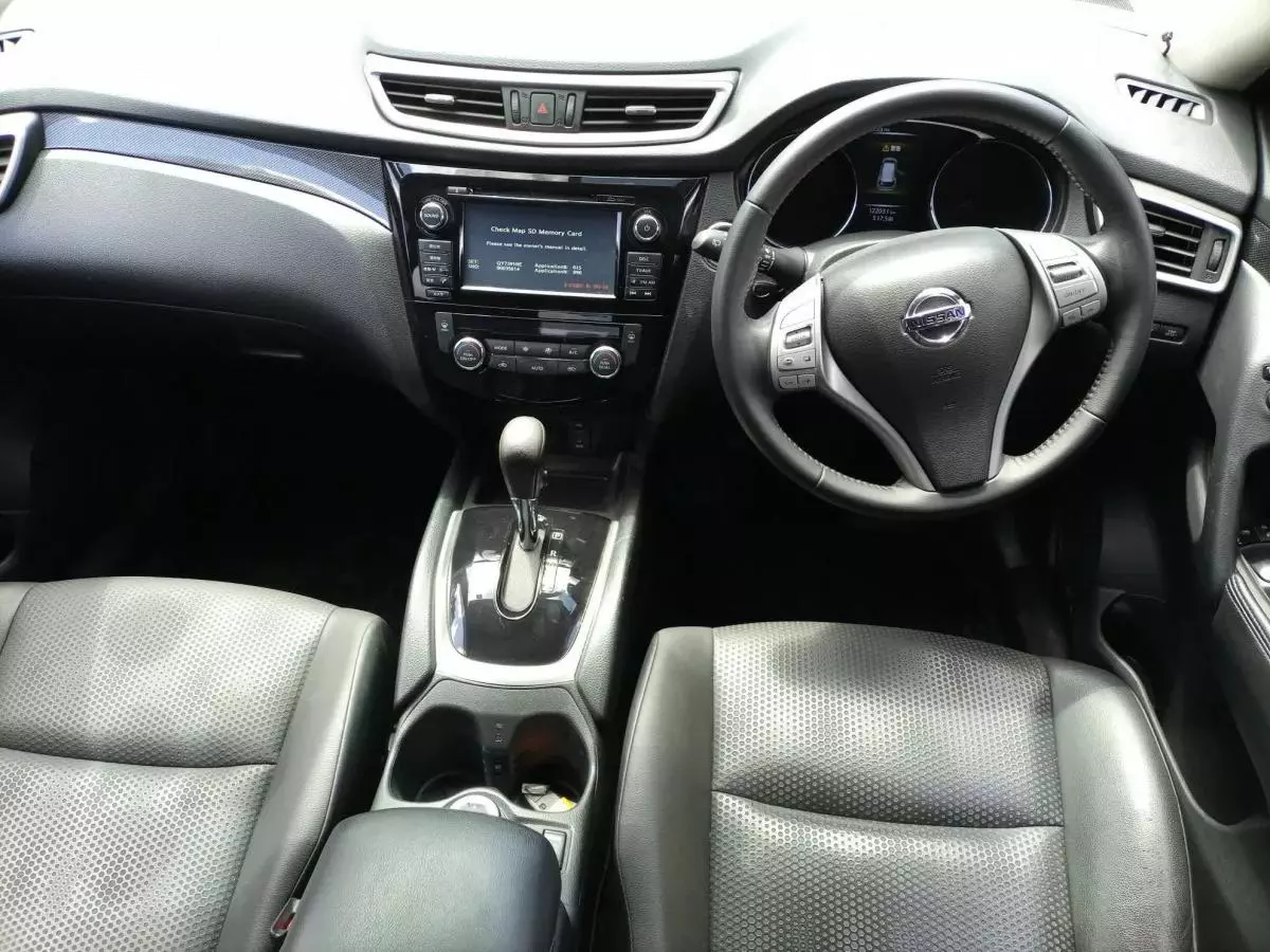 Nissan X-Trail - 2015