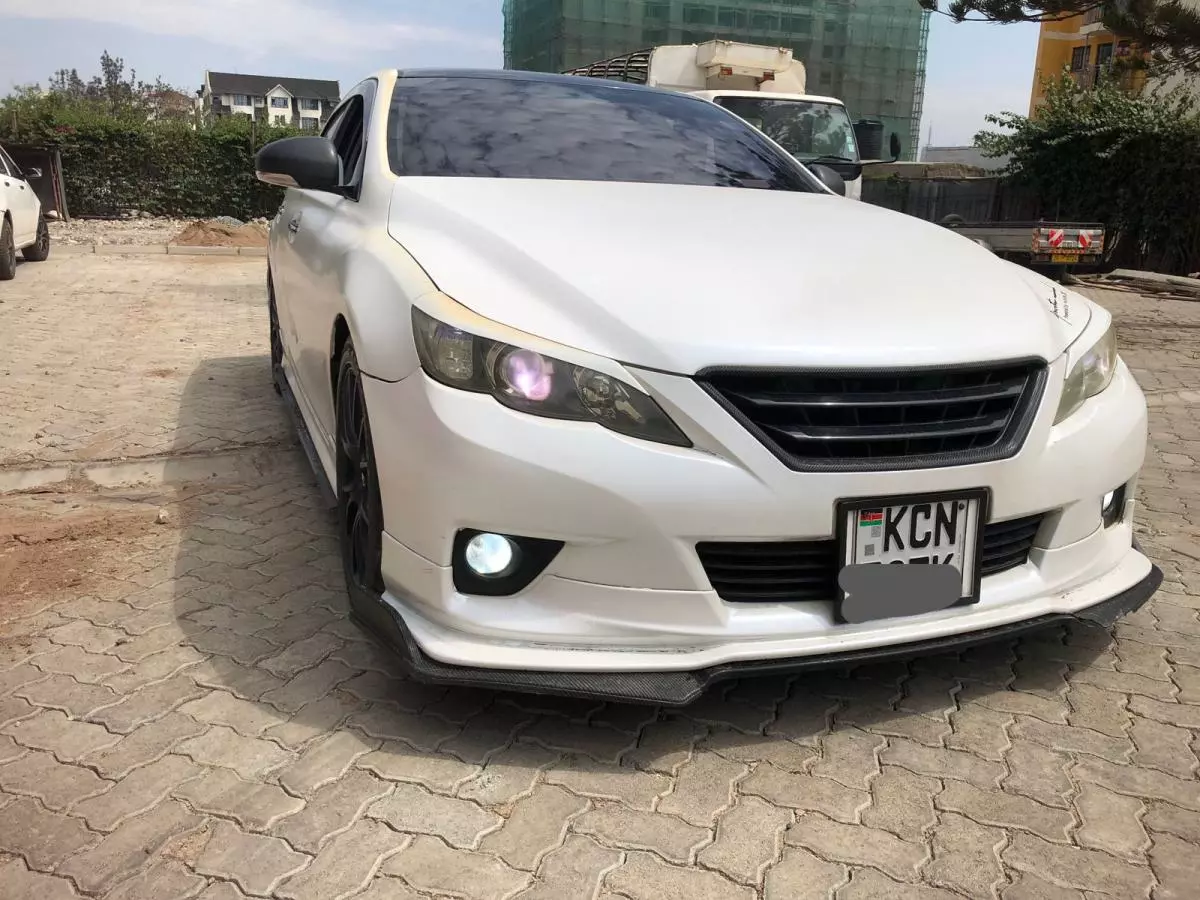 Toyota Mark X   - 2012