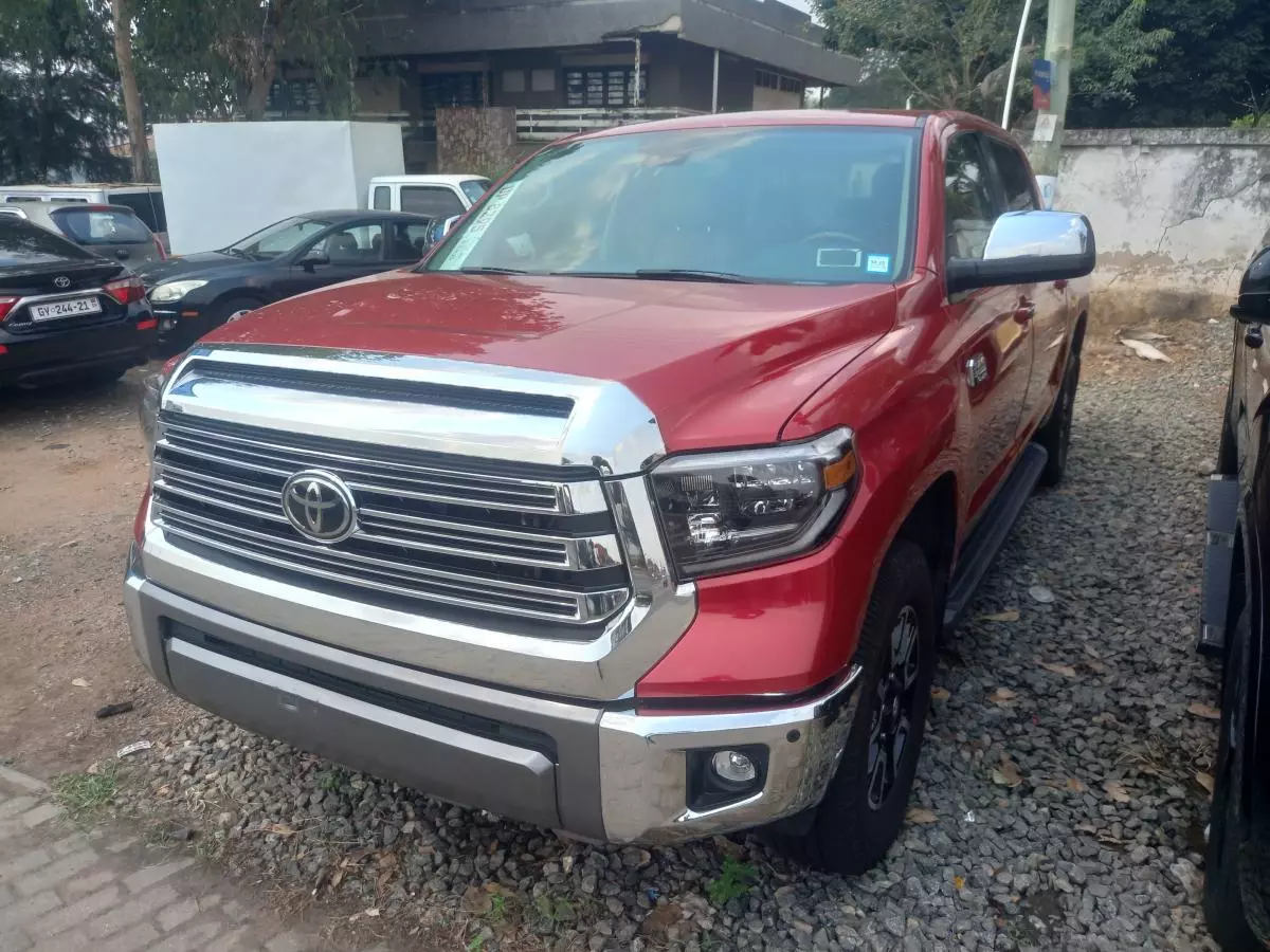 Toyota Tundra   - 2020