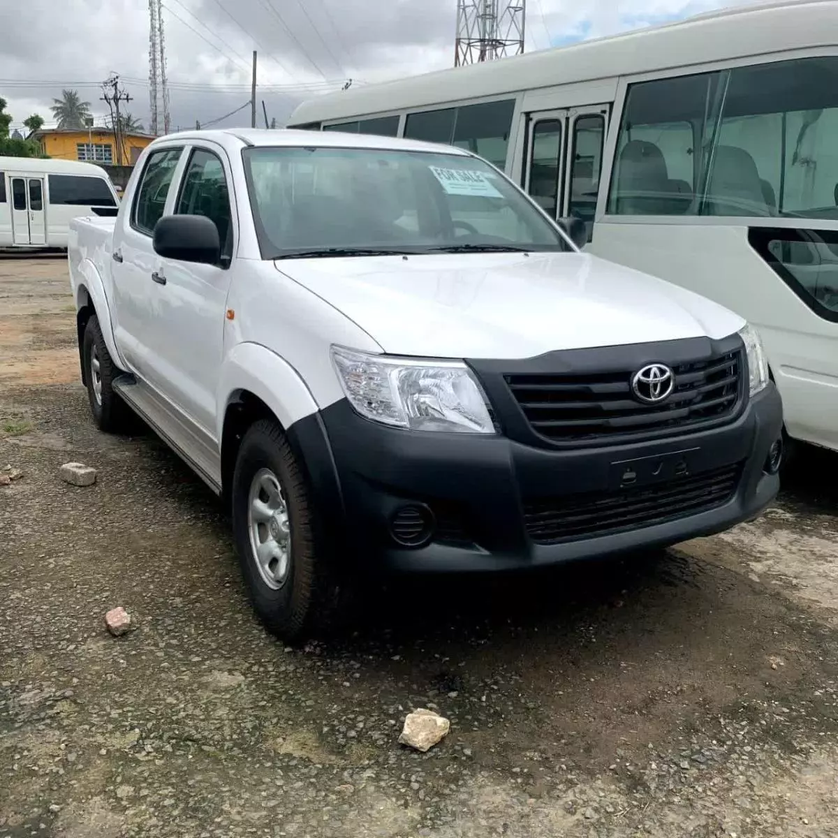 Toyota Hilux   - 2010