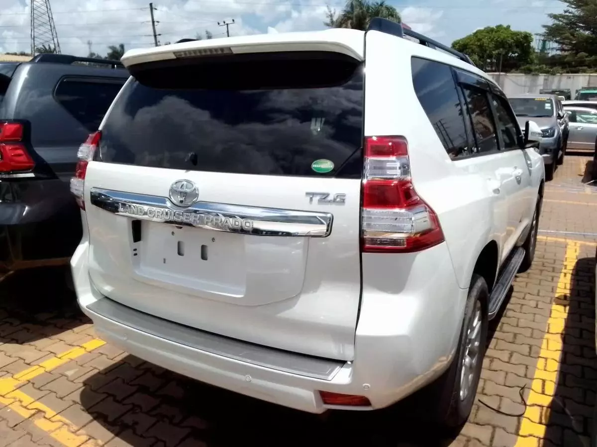 Toyota Landcruiser prado TX   - 2014