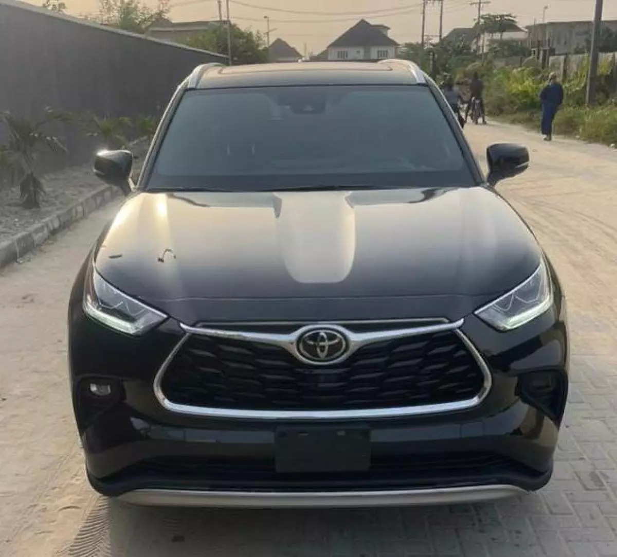 Toyota Highlander   - 2022