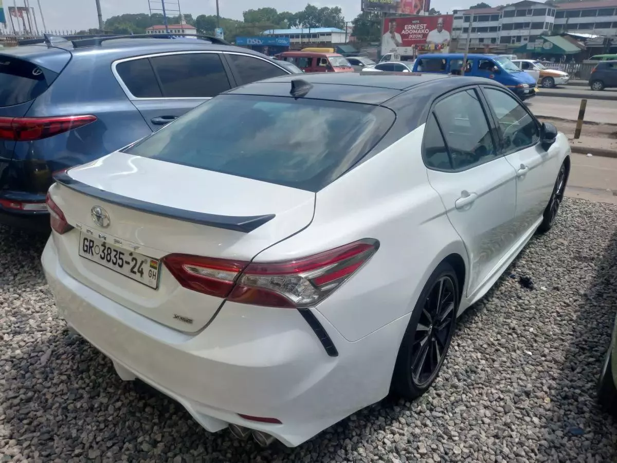 Toyota Camry   - 2020