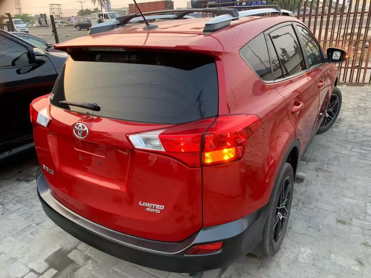 Toyota RAV 4   - 2013