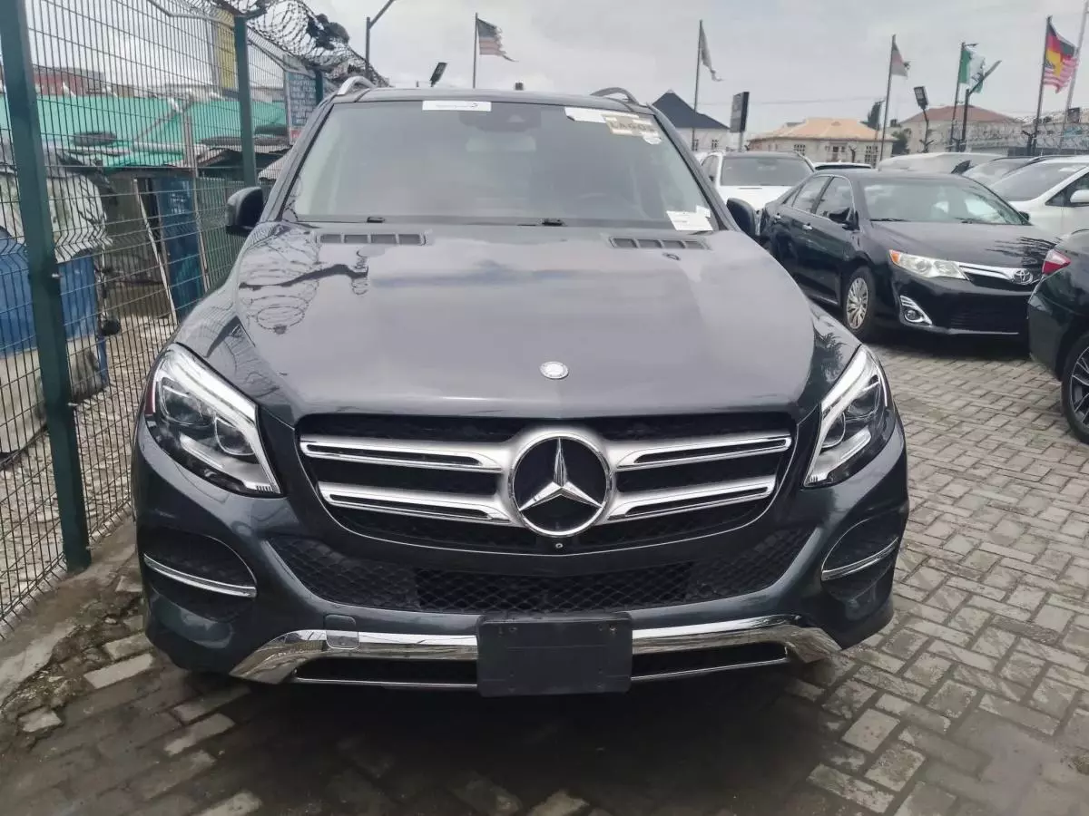 Mercedes-Benz GLE 350   - 2016