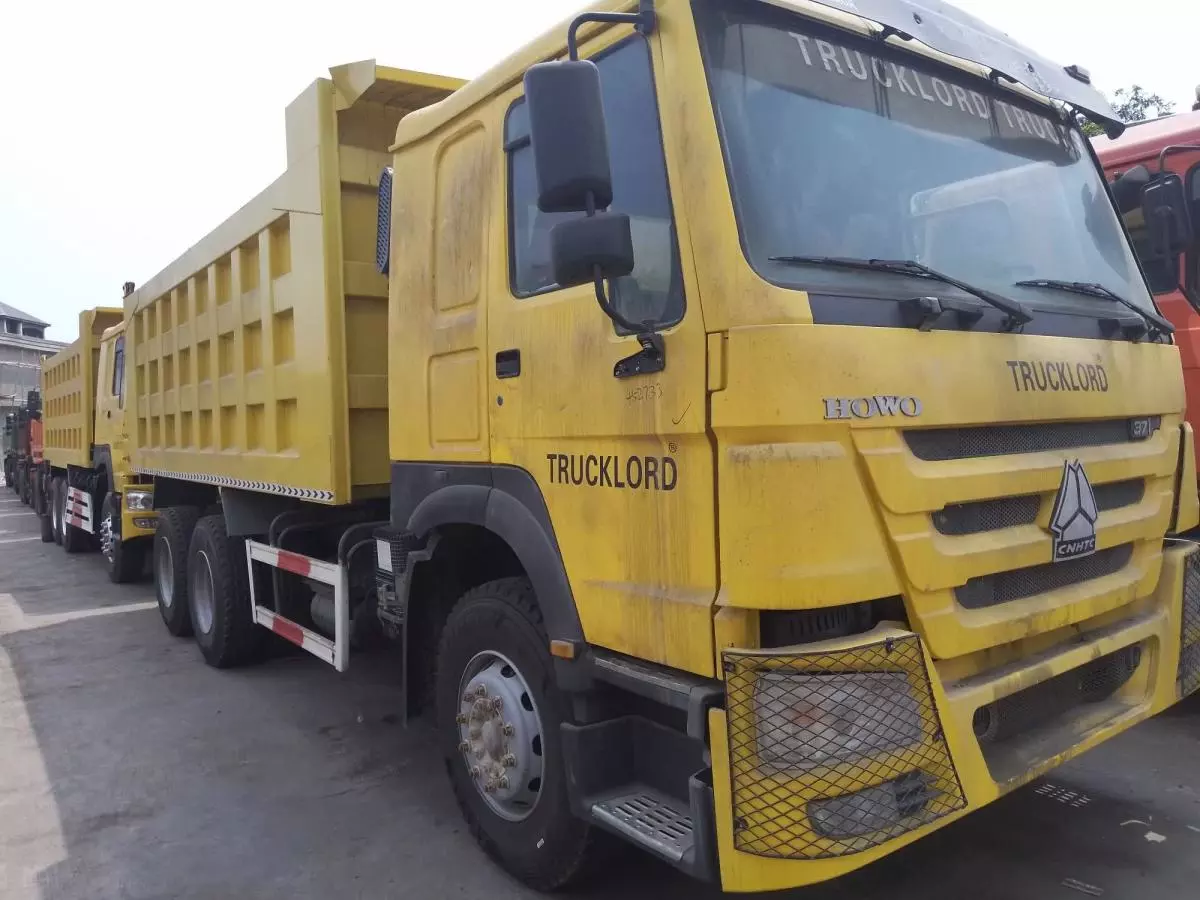HOWO Sinotruck - 2015